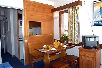 Hotel Les Hauts Du Rogoney 4*